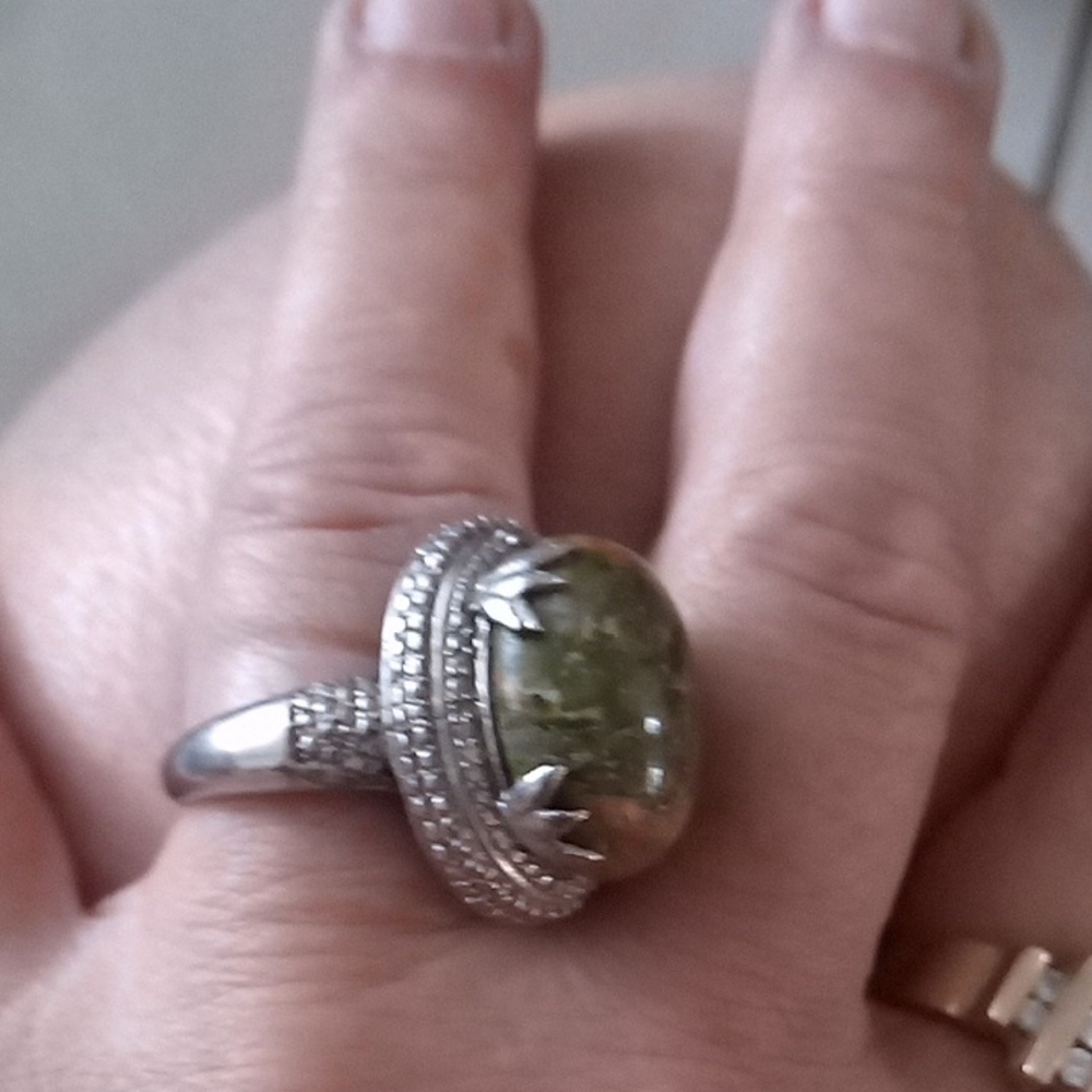 Silver Statement Ring With Green Oval Gemstone - image 2